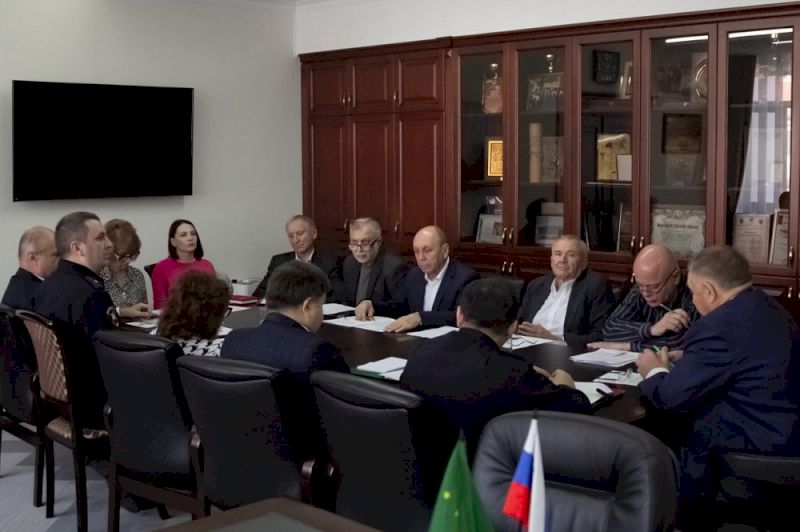 В Адыгее обсудили вопросы обучения молодежи военно-учетным специальностям