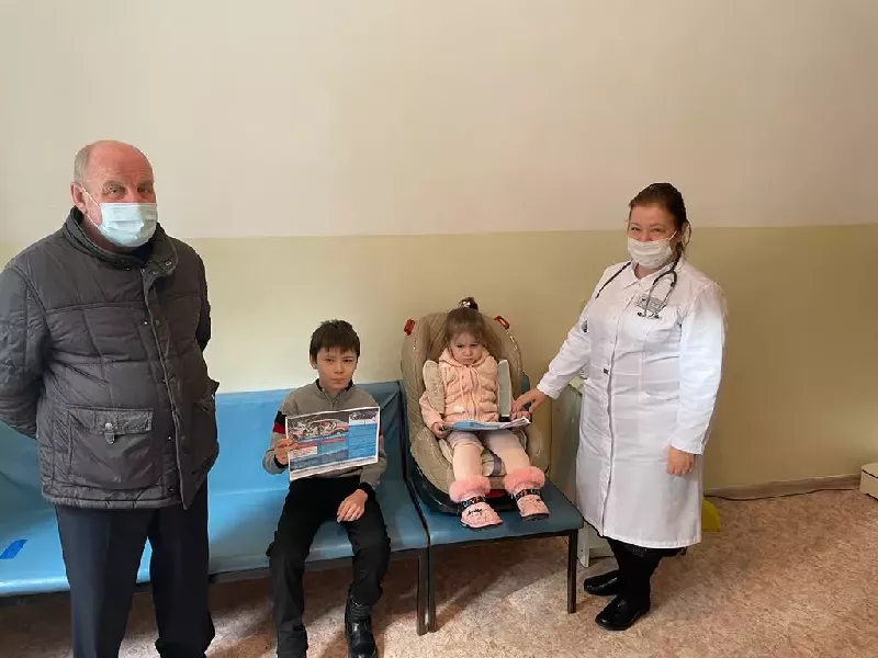 В поликлиниках Кабардино-Балкарии проходят консультации о правилах выбора детских автокресел