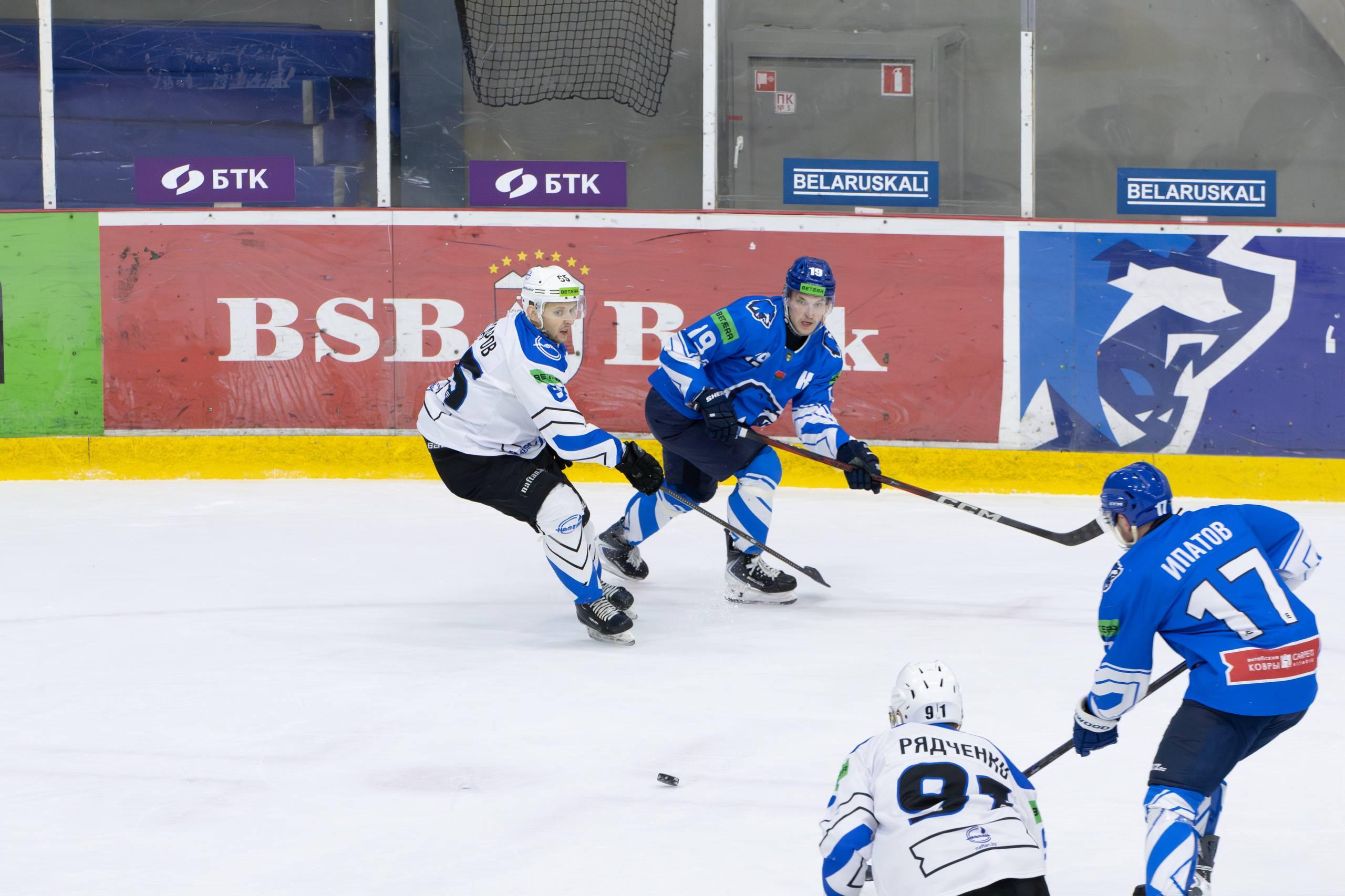 Хоккеисты «Витебска» одержали волевую победу над «Химиком»