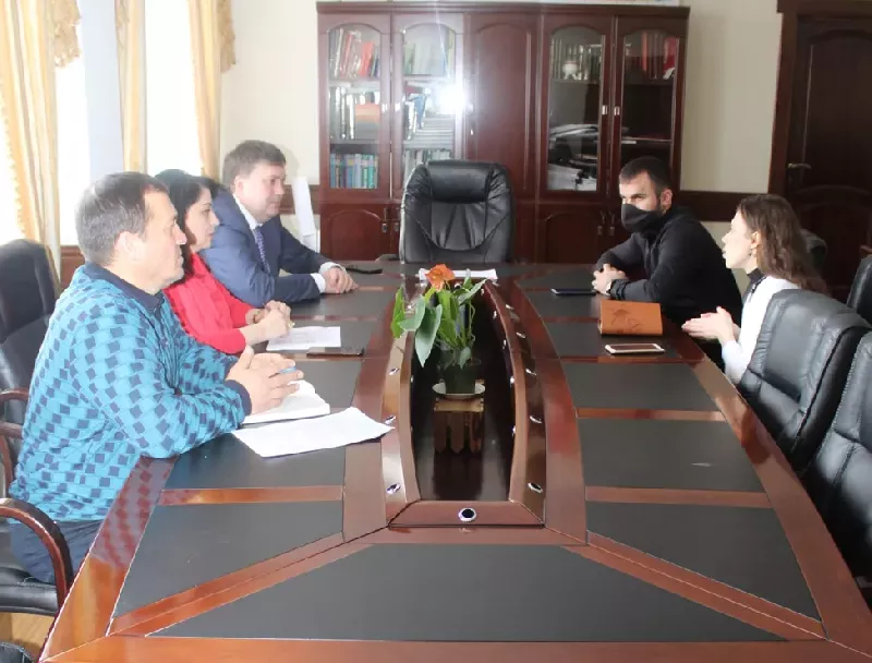 Министр встретился с представителями Молодежного правительства КБР