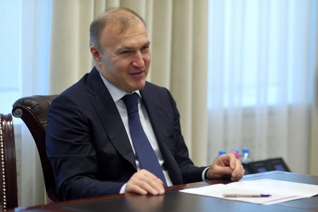 Мэр Майкопа направил поздравление с днем рождения главе Республики Адыгея 