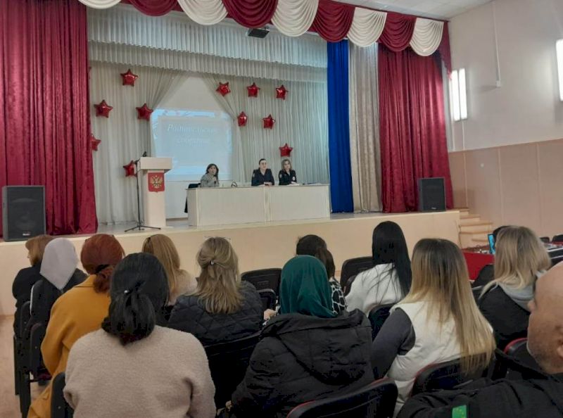 Автоинспекторы и специалисты «Лаборатории безопасности» обучают школьников Кабардино-Балкарии дорожной грамотности