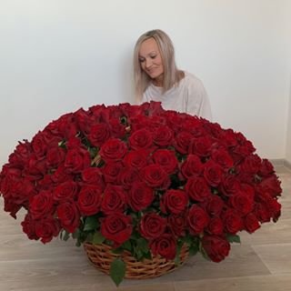 Amore-Flowers